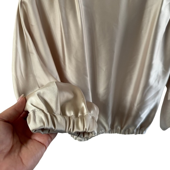 Zara Satin Batwing Champagne Light Gold Blouse - Picture 3 of 6